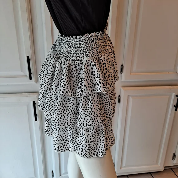 Peach Love California Black and White Skirt - Picture 3 of 8
